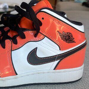 Nike Jordan Youth Air 1 Mid Gs Edge Glow (Size 5)